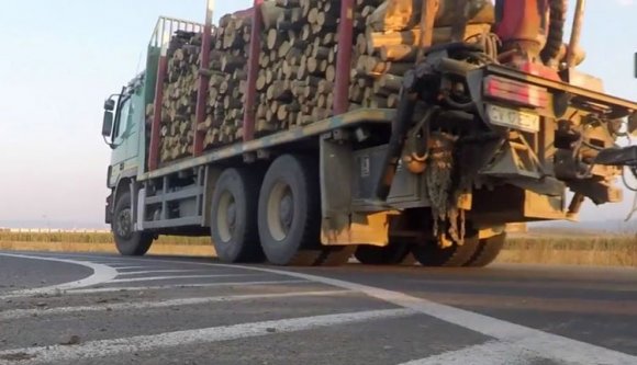 A Schweighofert leleplező videókat ígérnek