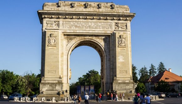 Visszakerült Budapest a bukaresti diadalívre
