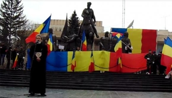 Civil jogvédők bepanaszolták a Szentgyörgyön mongolozó pópát