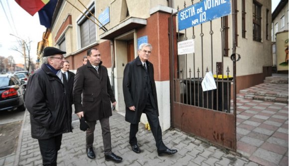 Tőkés nem szavazott román pártra