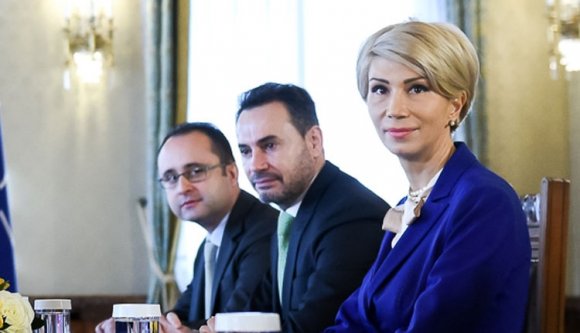 A PNL a lehetetlent akarja