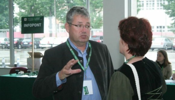 Pásztor nem örül a katolikusoktól elorzott palotának