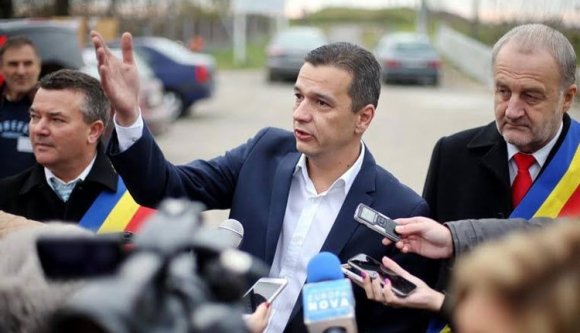 SMS-ben kívánt sok sikert Iohannis Grindeanunak