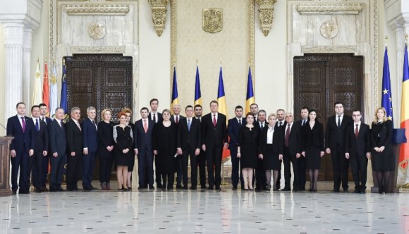 Nem sokat udvariaskodott Iohannis az új kabinet tagjaival