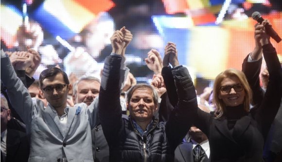 Alig köszönt le Cioloș, máris szervezkedik