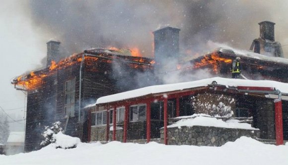 Tűz martalékává vált egy gyermekotthon Brassó megyében