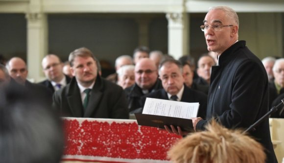 Keményen számon kérte a román hatóságokon a magyarokkal szembeni fellépést Balog Zoltán Tordán