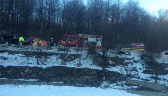 Egy személy meghalt, hat megsérült egy balesetben Neamț megyében