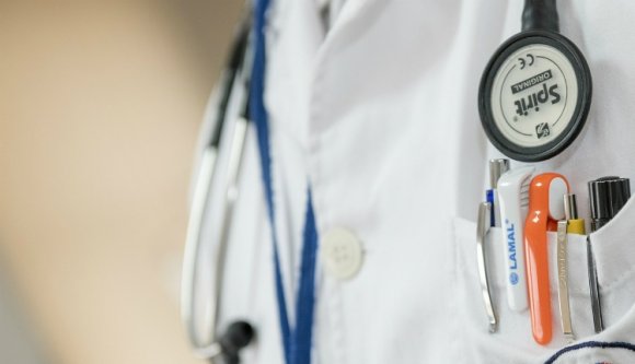 Rásóznak egy rakás új feladatot a háziorvosokra: otthoni vizitek, új szolgáltatások jönnek