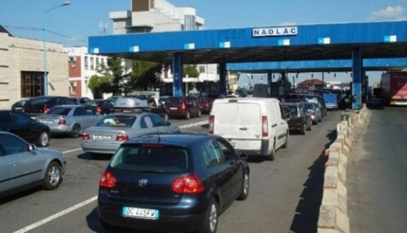 Korrupt határrendészekre csaptak le