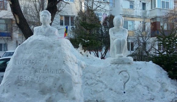 Brâncuşi-t másolt a lakótelepi hószobrász