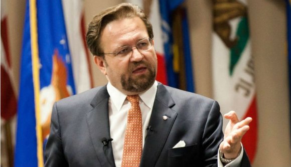 Trumpnak ad nemzetbiztonsági tanácsokat Orbán egykori tanácsadója