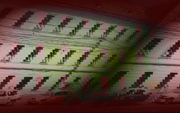 Baj van a Brassaiban!