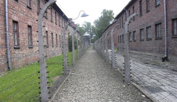 Tudósítás az apokalipszis kellős közepéről