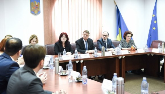 Dühös az igazságszolgáltatás a kormányra