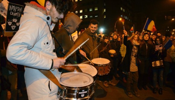 Óriási buli volt az óriási tüntetés Kolozsváron (VIDEÓ)