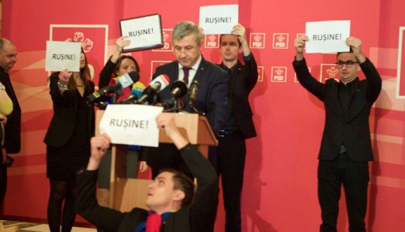 Nyílt háború a kormány és a főügyészség között