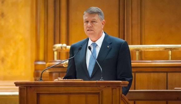 Iohannis megy a parlamentbe