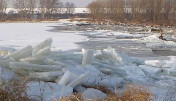 Árvízveszély Hargita megyében jégtorlaszok miatt