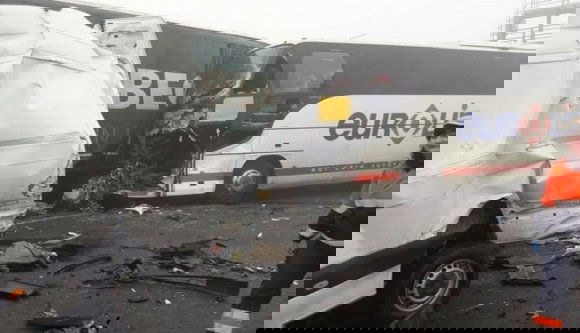 Egy román állampolgár is meghalt a magyarországi tömegbalesetben