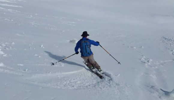 Síbalesetet szenvedett egy turista a Fogarasokban