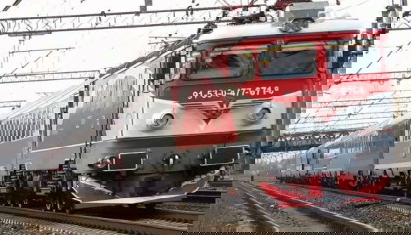 Mégis marad a korlátlan ingyen vonatozás az egyetemistáknak