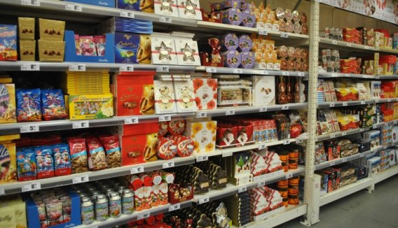 Végre itthon is vizsgálják, mivel etetnek a multik