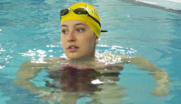 Demény Helga, aki 52 kilométert úszott 24 óra alatt (VIDEÓ)