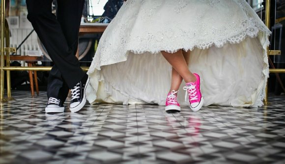 A honatyáknál lobbiznak a bejegyzett élettársi kapcsolat ellen