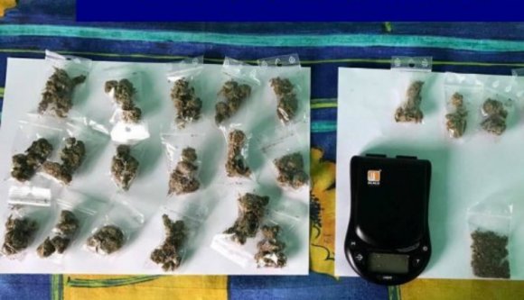 Két kiló füvet találtak hét Kolozs megyei házkutatáson