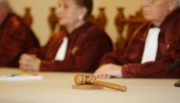 Erősítenék az alkotmánybírák mentelmi jogát