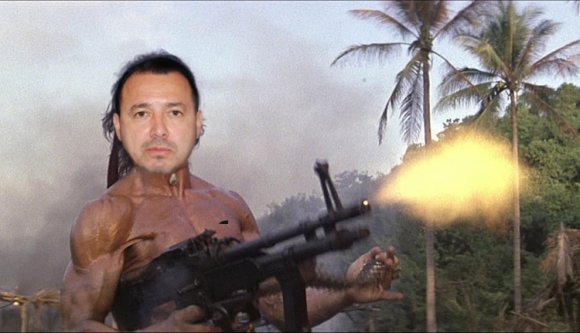 A rendőrségnek magyarázkodhat az utcai lövöldözésről ábrándozó PSD-s Rambo