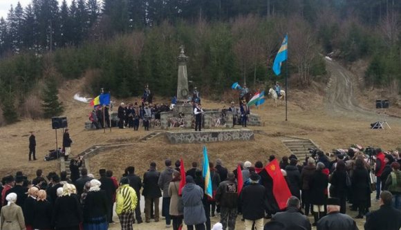 Gépjárműforgalommal hekkelték meg a nyergestetői megemlékezést
