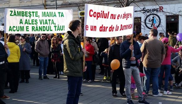 Országszerte ezrek tüntettek az abortusz ellen