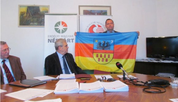 Egy csokorban a magyarellenes romániai megnyilvánulások