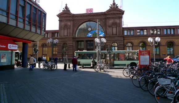 A bonni főpályaudvaron robbantott volna