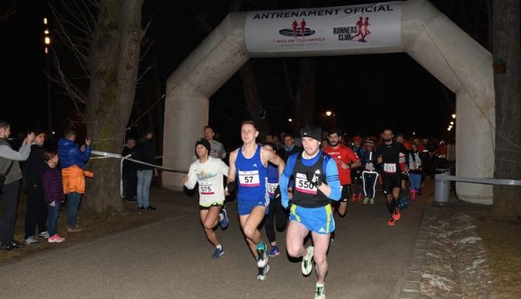 Hatezren szaladnak Kolozsváron