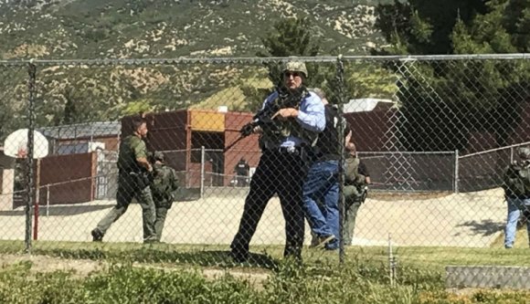 Többen meghaltak egy kaliforniai általános iskolában kirobbant lövöldözésben