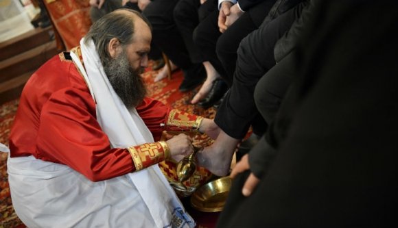 Ökumenikus üzenet nagypénteken: Krisztust ne a holtak közt keressük