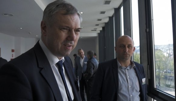 „Meg kell kérdezni a nagyfőnököktől” – így módosítottak az RMDSZ küldöttei (VIDEÓ)