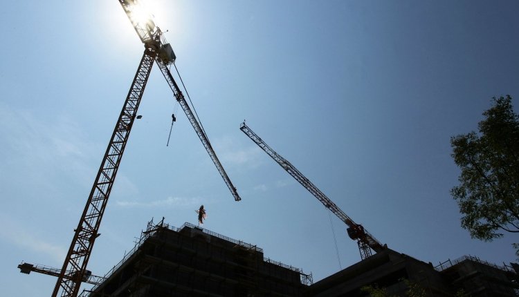 Szelfizni akart, de áramütést szenvedett és lezuhant egy fiú Jászvásáron