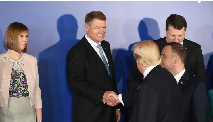 Trump a lengyel népet, Iohannis a transzatlanti kapcsolatot éltette