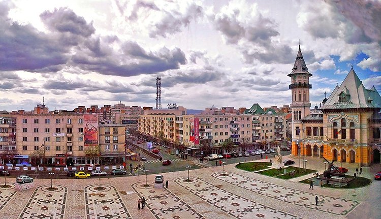 Betiltják az utcai köpködést egy romániai városban