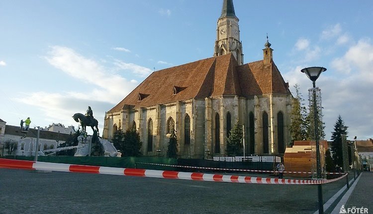 Miért is kerül lakat három évre a kolozsvári Szent Mihály-templomra? (VIDEÓval)