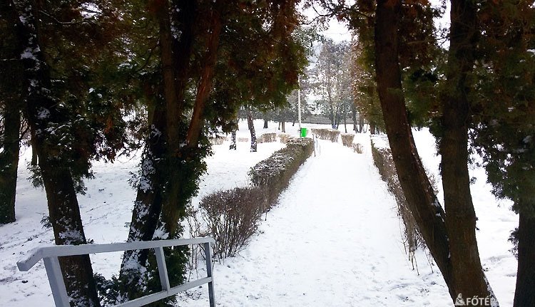 Narancsosra vált a havazás