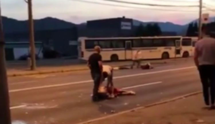 A nyílt utcán vertek eszméletlenre három fiatalt Nagybányán (VIDEÓ)