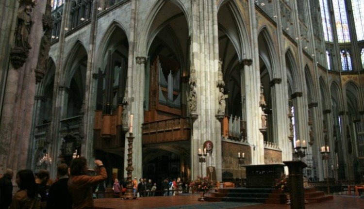 Terroristának hittek egy bedrogozott román férfit Kölnben