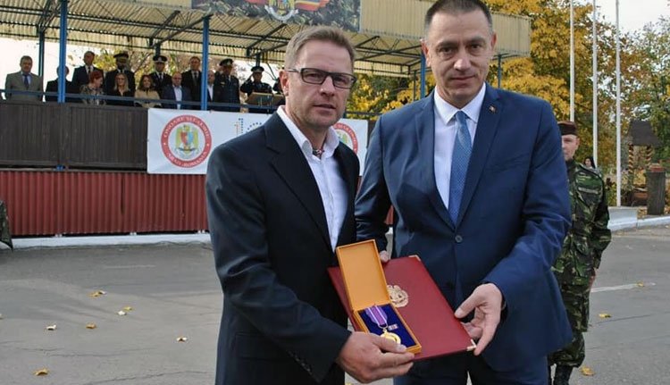 Parádés kitüntetést kapott Török Zsolt hegymászó