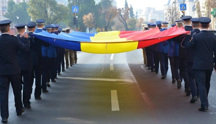 Tippelhet, hogy most melyik jelentős erdélyi műemléket öltöztették trikolórba