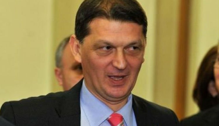 Már le is telt a volt román belügyminiszter tavaly kiszabott kétéves börtönbüntetése